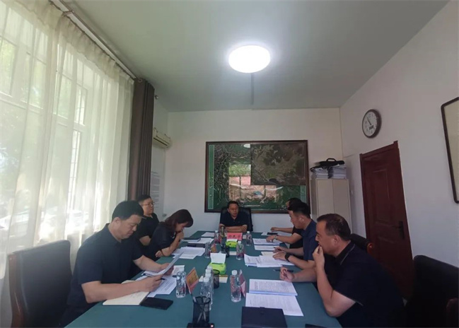 岭东区人民政府党组理论学习中心组召开2023年第三次集体学习会议